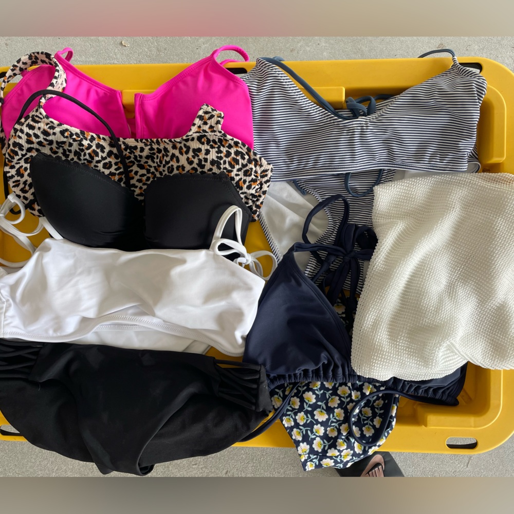 Swim suit lot-mediums